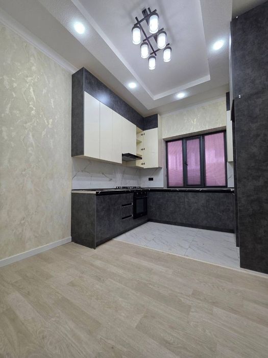 Продается евро Коттедж Карасу 6 1,2 соток 2 уровня 6 Комнат