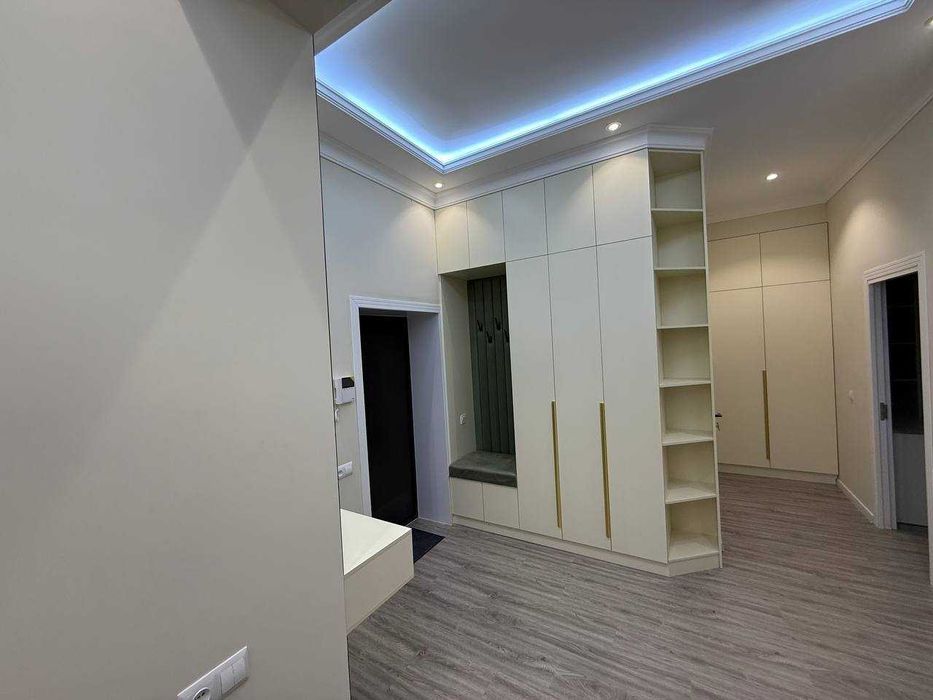 Сдается 3 ком ЖК Пойтахт Гавхари. Ц 2. Алайский. Basri Baba