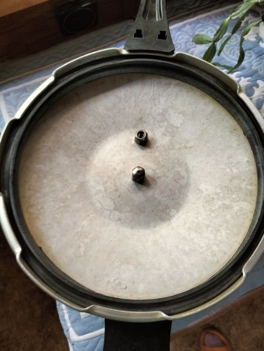 Скороварка на 4,5 литера б/у, СССР.