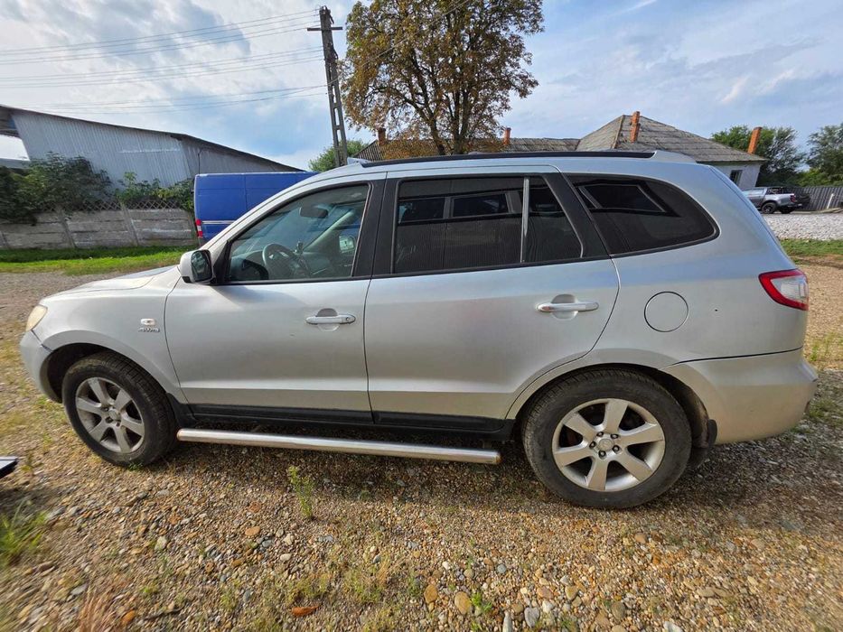 Vand Hyundai Santa Fe motor 2.2 din 2009 - motor defect