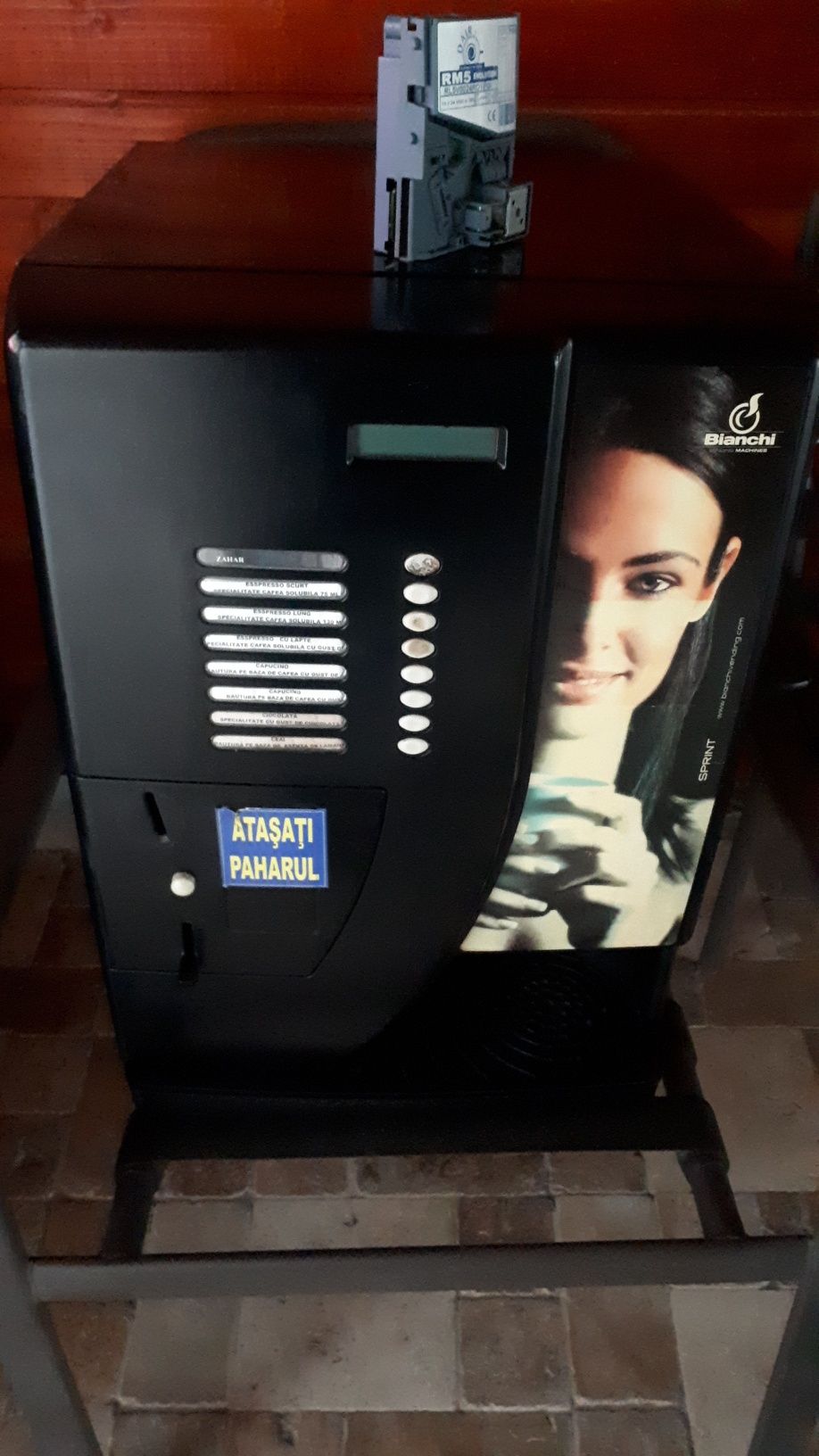 Aparat cafea semiautomat Bianchi Sprint și jetoniera RM 5