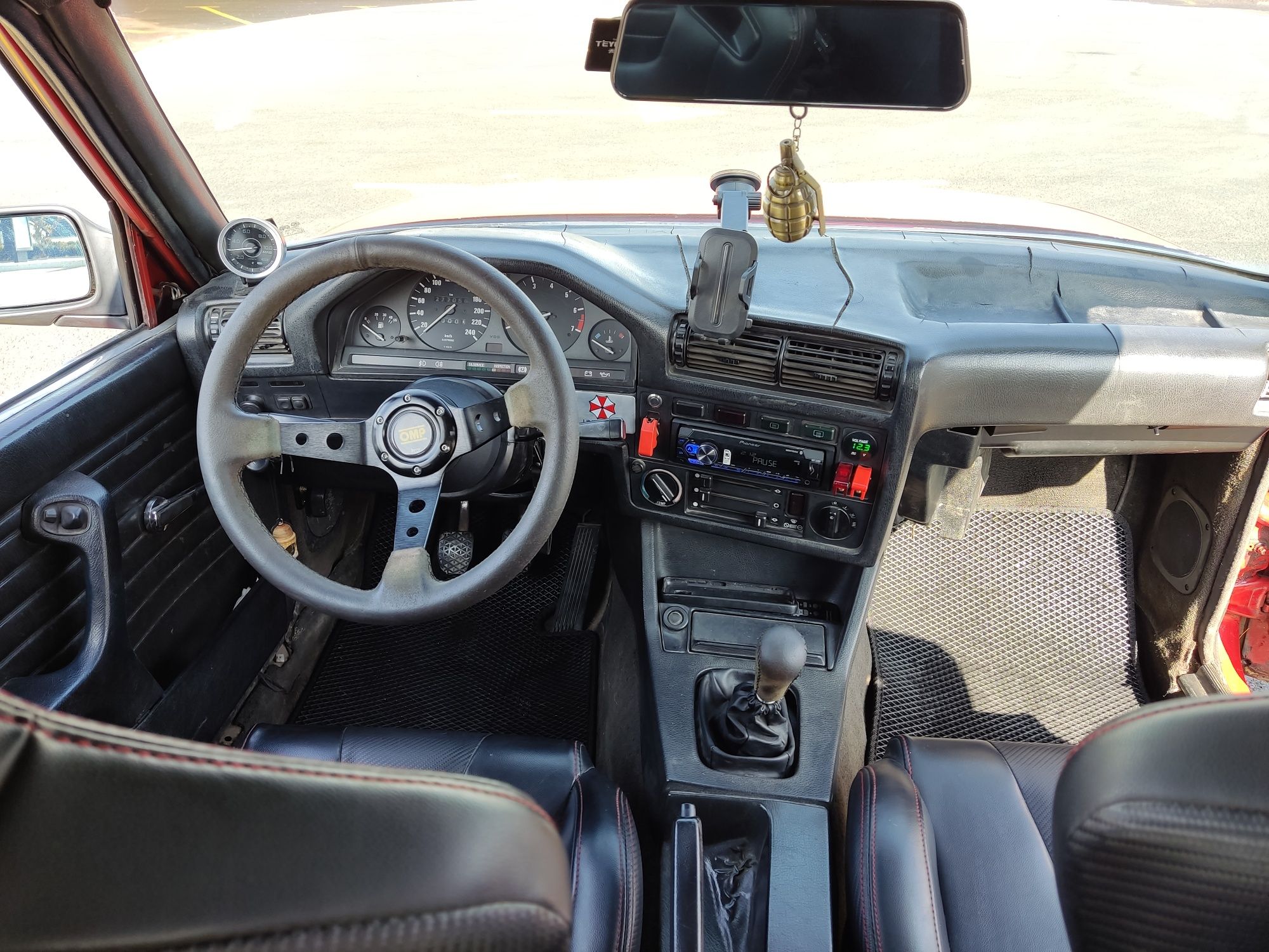 Bmw e 30 coupe 318