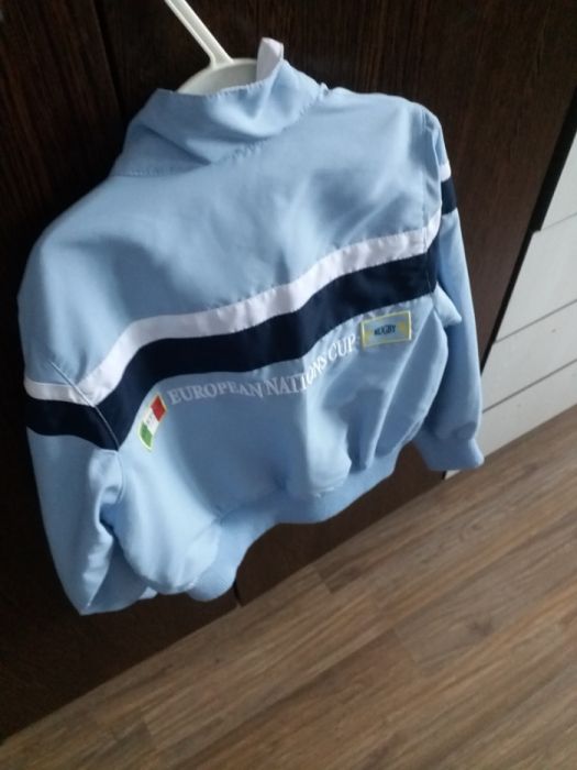 vand/schimb Gecuta originala BENETON copii 3,4 ani