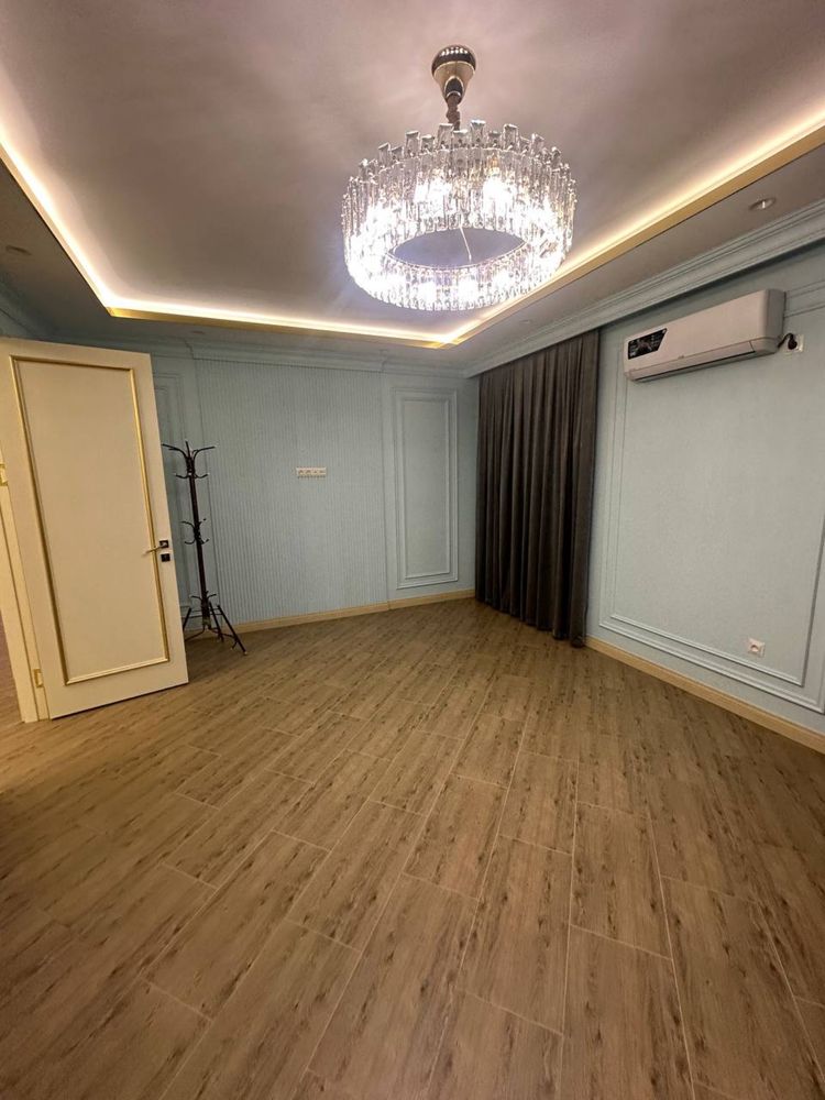 Срочно! Новый офис 85м² вдоль Ибн Сино с евроремонтом(Сокольный этаж)