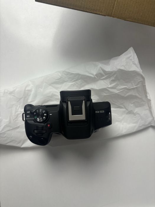 Aparat foto Mirrorless Canon EOS R50 , 24.2Mp, 4k +Obiectiv 18-45 mm,