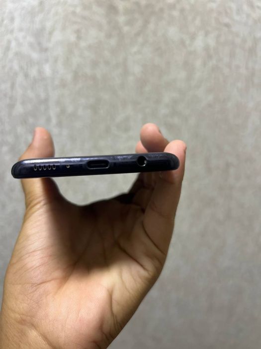 Idela holatda 4/64 galaxy A41