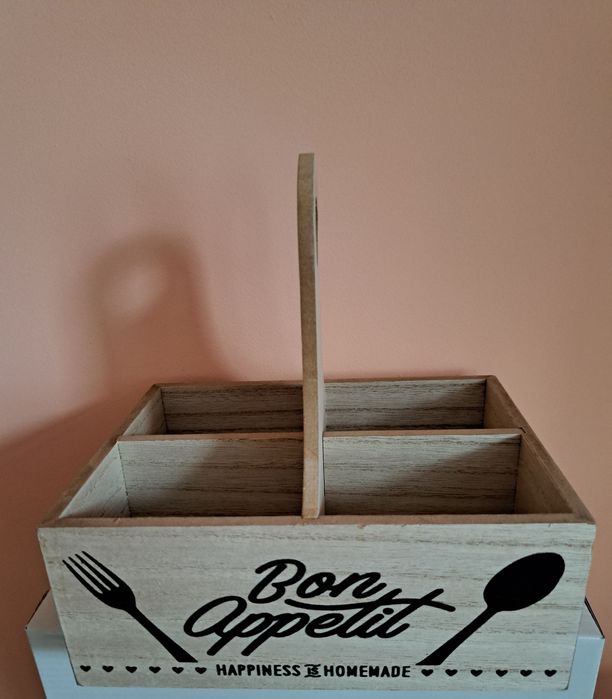 Дървена поставка сол,пипер,олио,оцет