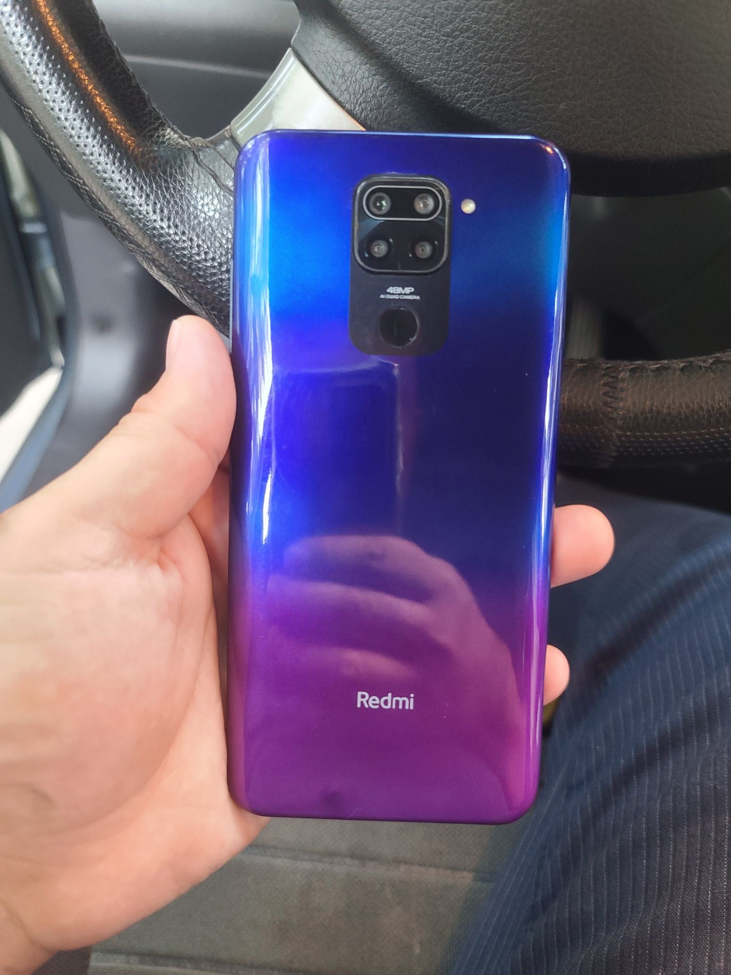 Продам Xiaomi Redmi Note 9 — 64 GB, градиент фиолетово-розовый