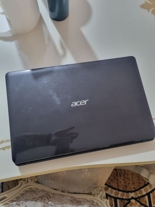 Vand laptop accer stare perfecta impecabila