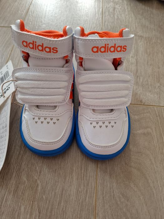 Adidas marimea 20