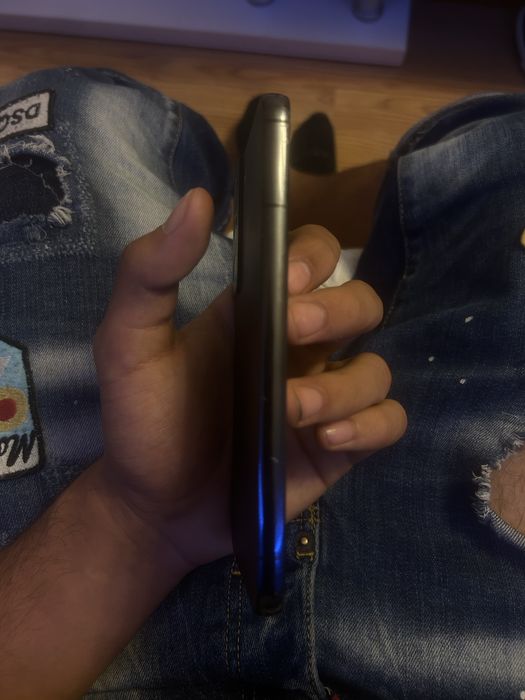 Vand telefon samsung s 22