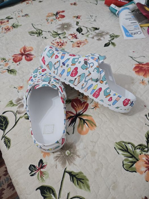 Papuci medicinalifoarte usori