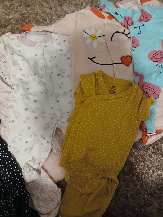 Lot fetita nou nascut