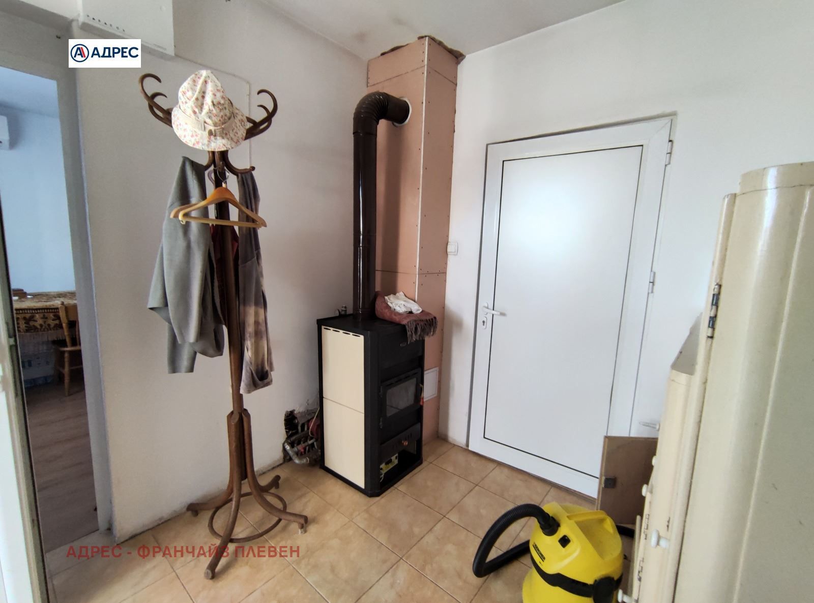 Къща в Плевен, област-гр.Славяново площ 90 цена 42500