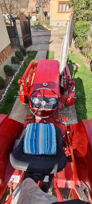 Tractor IHC  523 52cp Agriomatic Imp. Germania cu încărcător și 2 cupe