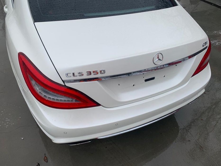 Dezmembrez mercedes cls w218/cls 350 4matic/bara fata amg/faruri ils/