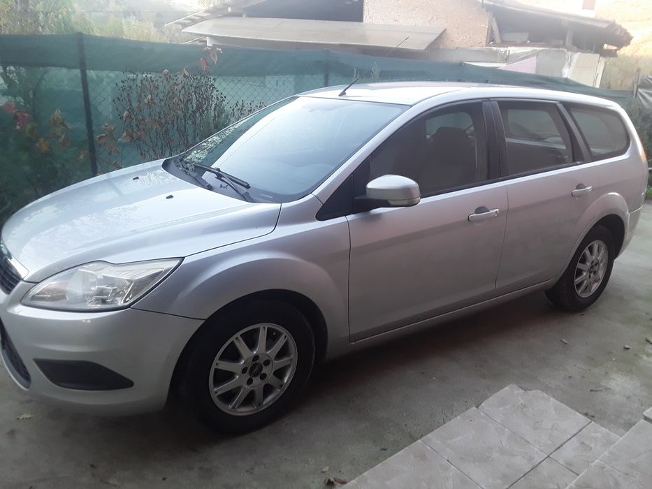 Vând Ford focus 2010