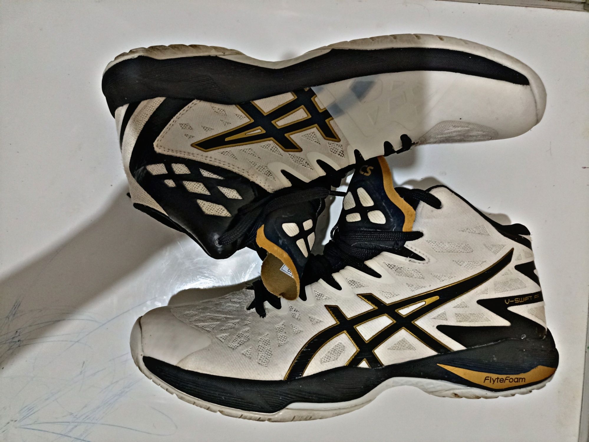 Кроссы Asics v-swift ff 33