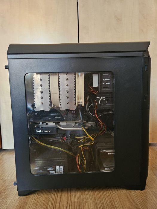 Vând calculator/PC gaming cu unitate și monitor