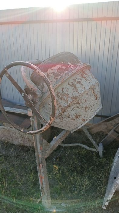 Продам Бетономешалка