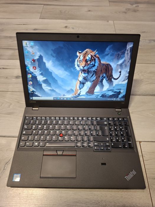 Lenovo Thinkpad T560-i5 6200u/8гб/250гб ссд/подсветка