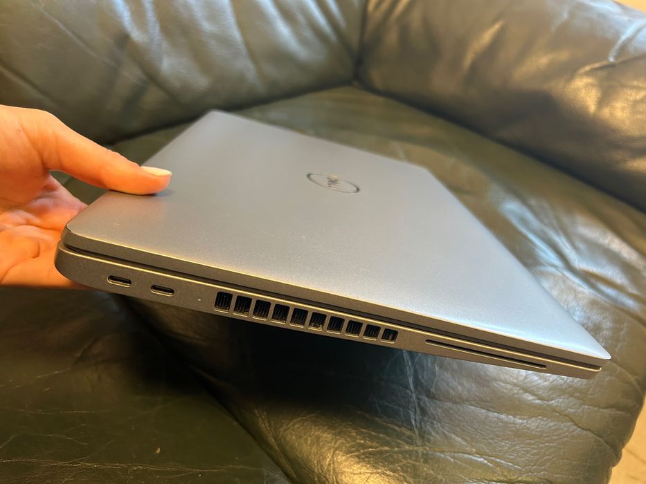 Laptop ca nou DELL Latitude 5540,Intel I5 gen 13, SSD 512GB baterie 8h