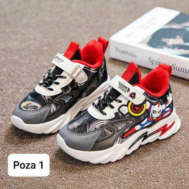 Adidasi usori si comozi pentru copi cu luminițe