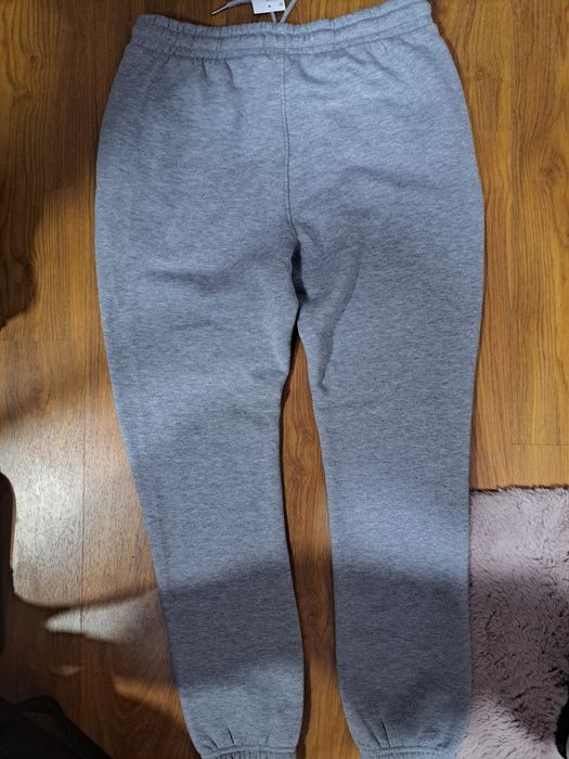 Pantalonii trening barbati