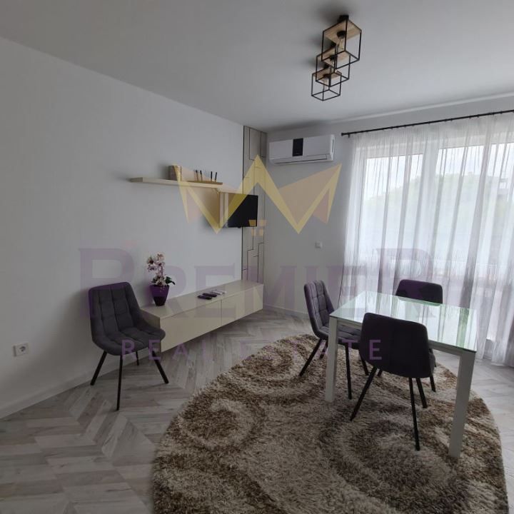 Дава се под наем Двустаен апартамент в Варна, Център - 64 кв.м за 765 € - Снимка #2