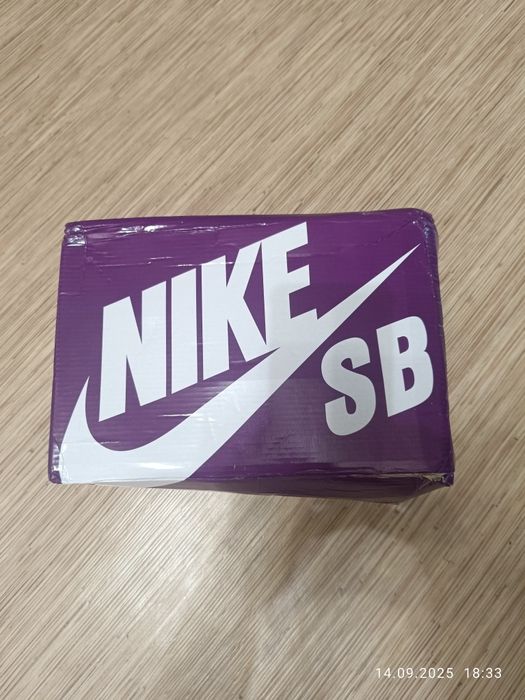 Продам новые кроссовки