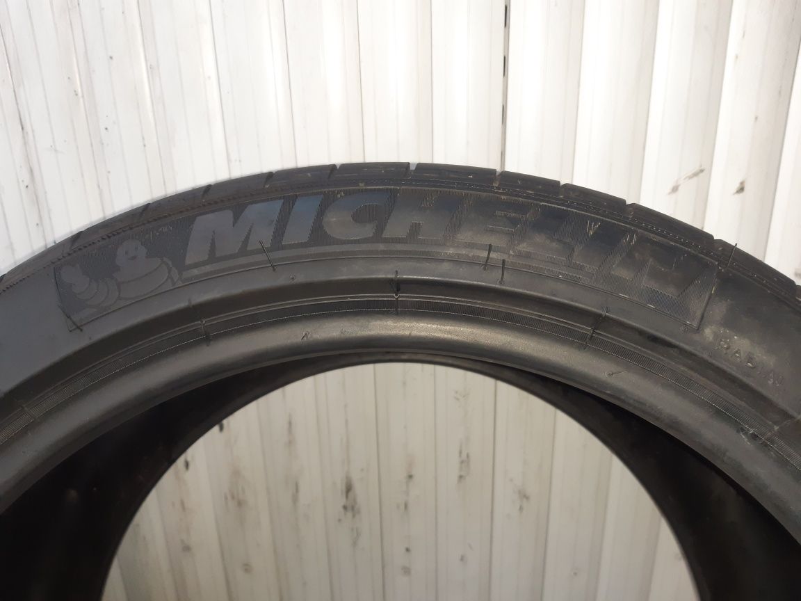 285/35/19 2×Michelin 99y dot 5114  4,24mm