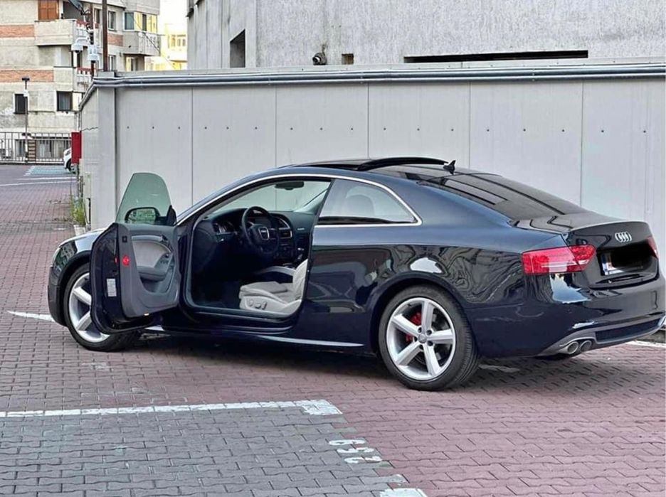 Audi A 5   2.0 TDI 177CP