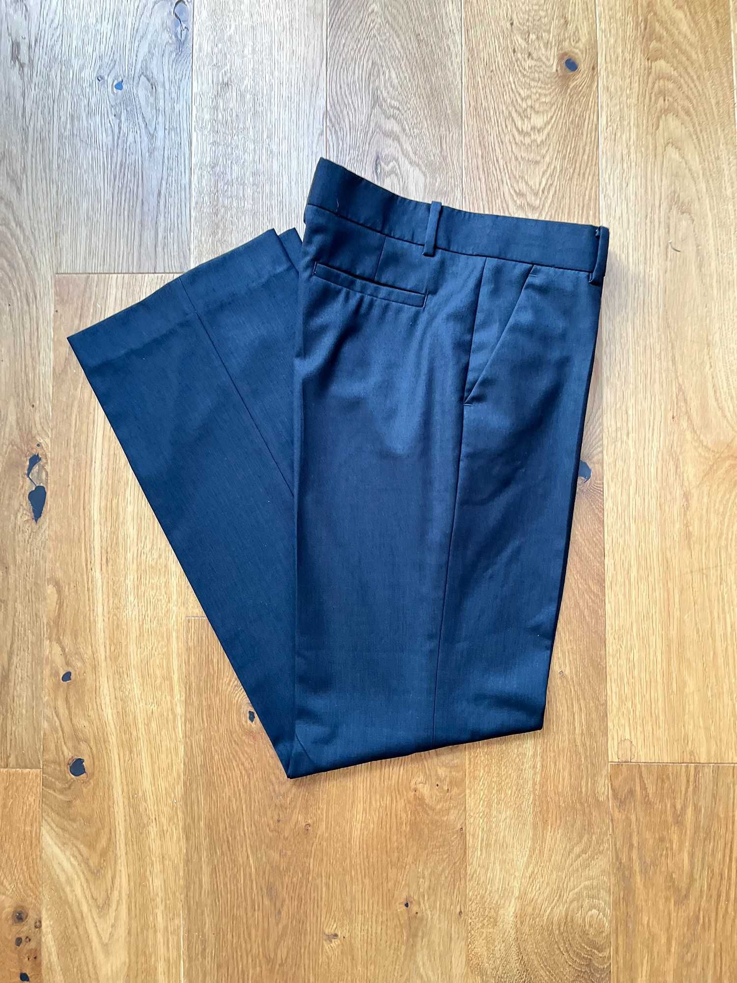 Намален - Черен дамски панталон Herry - размер XS
