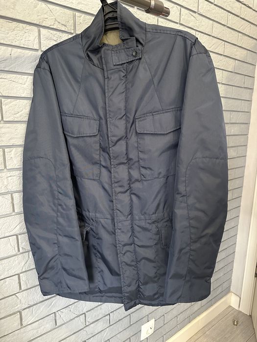 Продаю мужскую демисезонную куртку Ted Lapidus