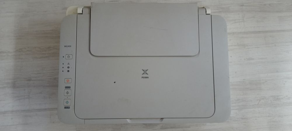Imprimantă Canon PIXMA MG2450 - funcțională