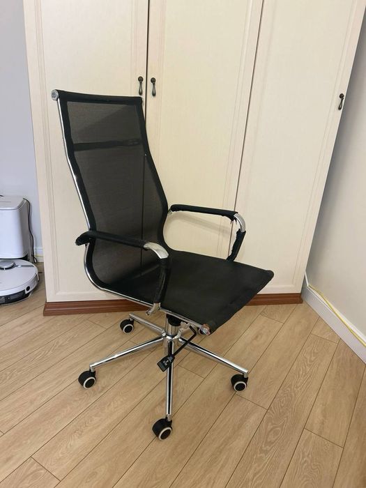 Компьютерное кресло