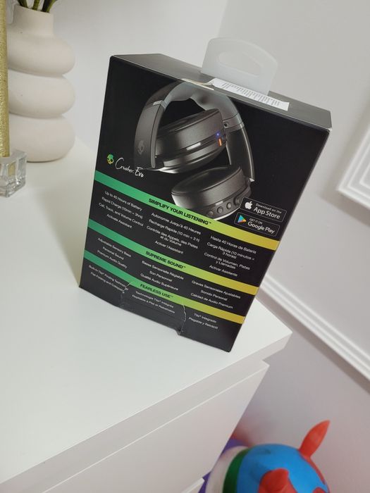 Vând căști wireless