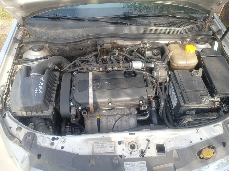 Astra H 1,6 Gas, комби сребриста