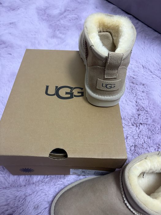 Ugg dama marimea 37