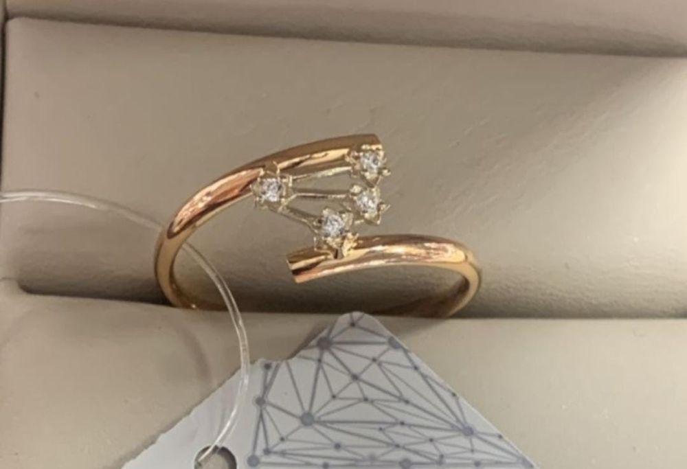 Золотое кольцо 18.5 Размер