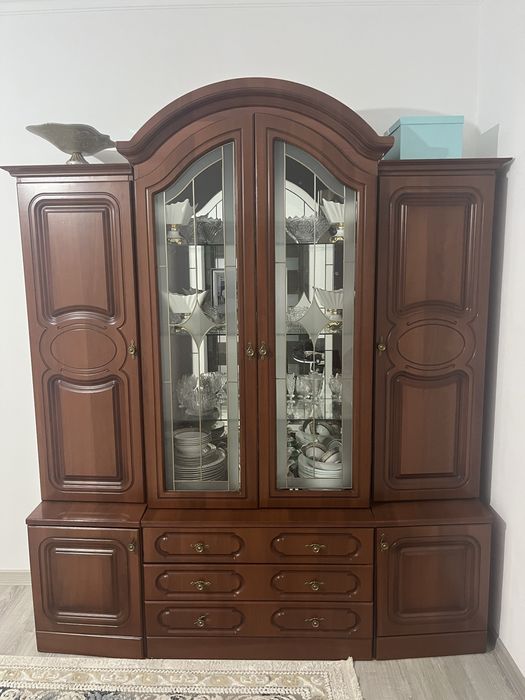 Стенка горка коричневый