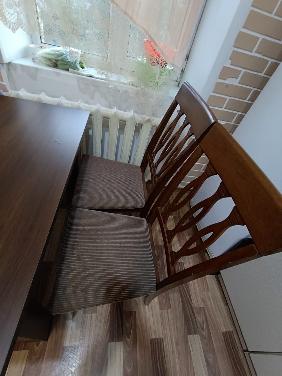 Продам стол со стульями