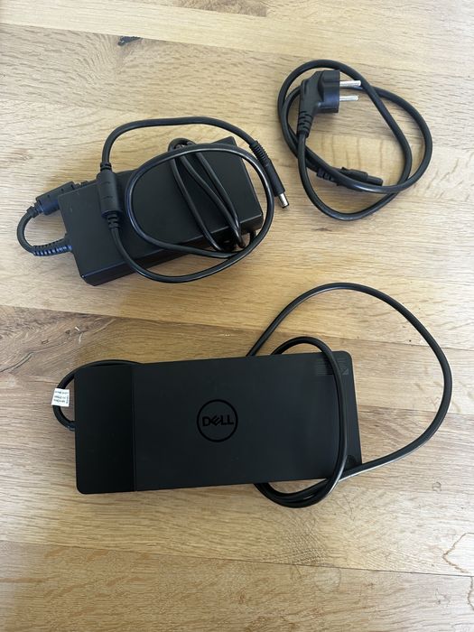 Docking station dell wd19 si alimentator 180w