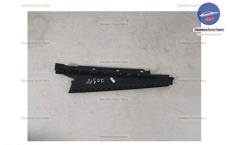 Външна Декорация Стълб Б Врата Ляв Заден оригинален Ленд Роувър / Land