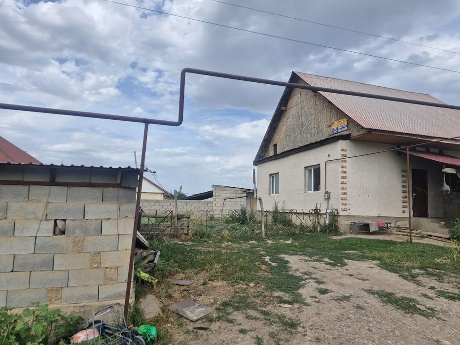 Дом продаётся в Кайназаре