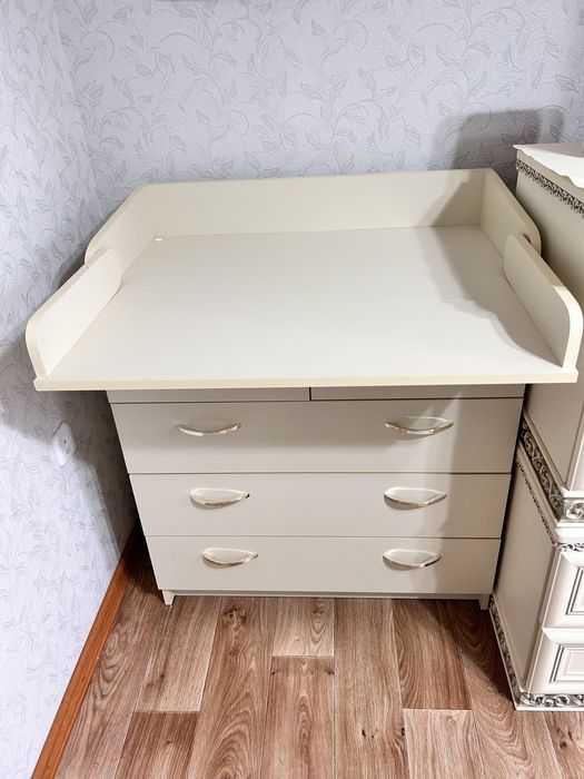 пеленальный стол-комод