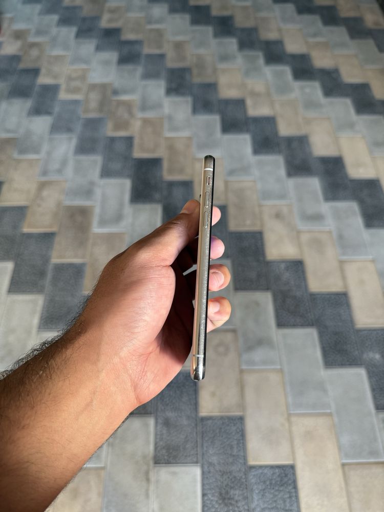 Iphone X Ayfon X 64gb oq sotiladi tel ideal aybi yo face ishlidi
