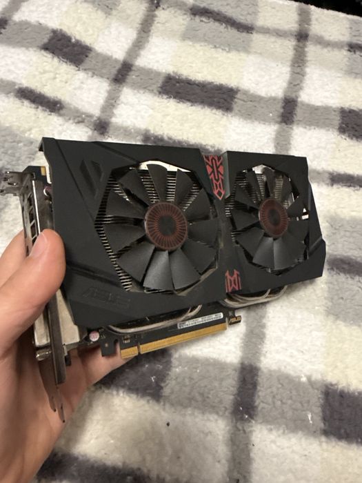 Placa video Asus GeForce GTX 960 STRIX DirectCU OC 2GB GDDR5 128 bit