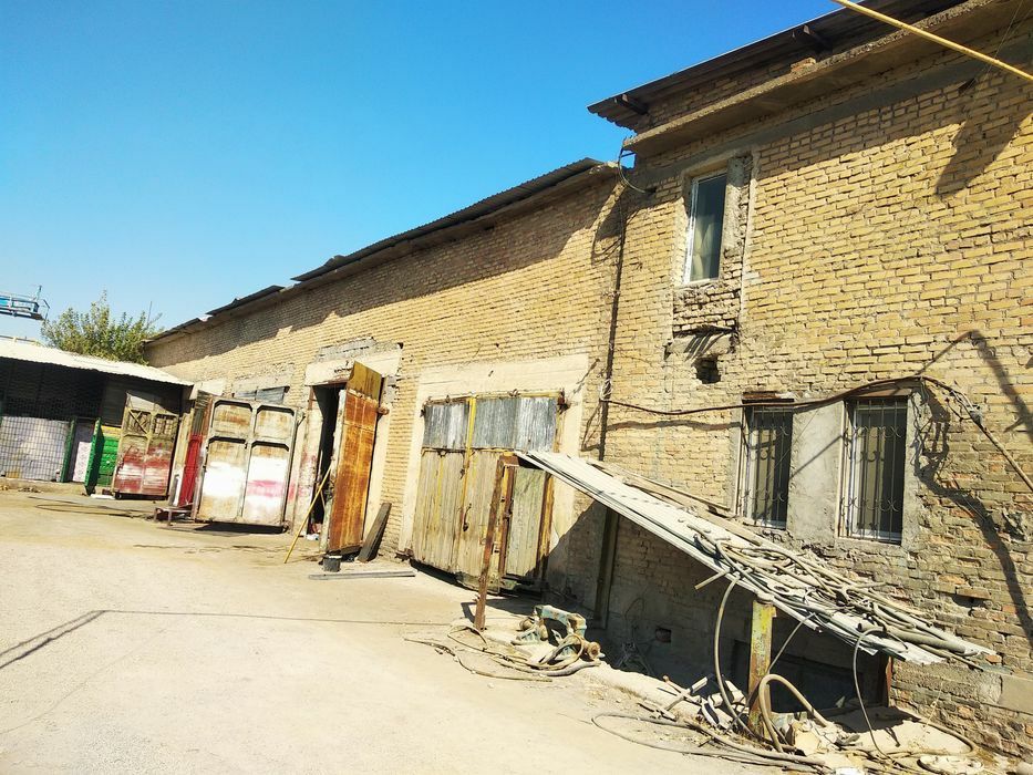 Аренда-400кв Сергели Промзона Под цех. Имеется тельфер.