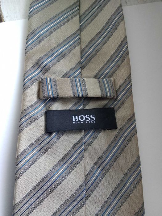 Копринена вратовръзка Hugo Boss (Made in Italy)